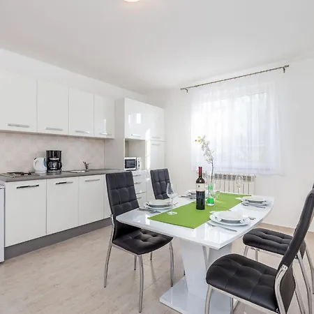 Apartmán Bright And Modern With Private Terrace *